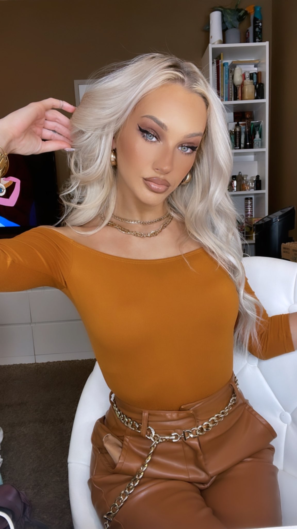 keℓℓi beℓℓi♛ on Twitter: "me on thanksgiving 🦃 https://t.co/43orQSa4hR