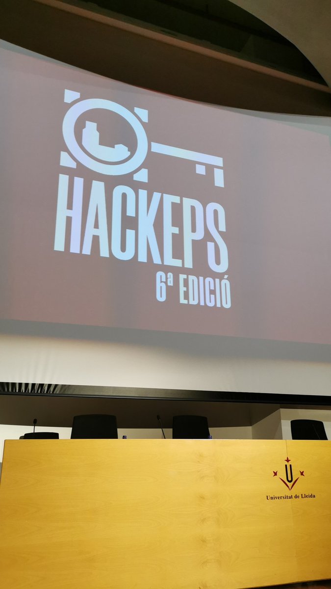 progesunam's tweet photo. Visitando la #HackEPS de @eps_udl. Gran hackathon con 150 inscritos en su 6ª edición. https://t.co/tECRzrx4N5
