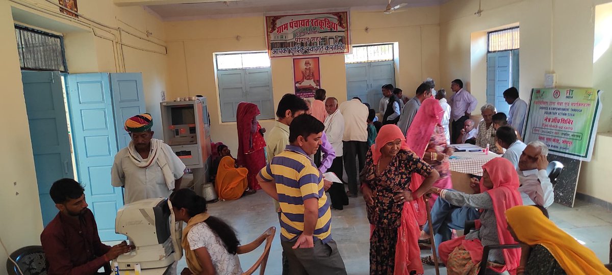 mybkjodhpur's tweet photo. Another addition of NYK Jodhpur on Constitution Day ⊃ο<*Conduction of Eye check up camp at Ratkuria, Bhopalgarh under the SEVA Programme of NYKS
#SamvidhanDiwas #volunteer #ConstitutionDay2022 #eyecare
#Yuva #saveeye #rurallife
@Nyksindia @RajasthanNyks https://t.co/qtVRIDXnKN