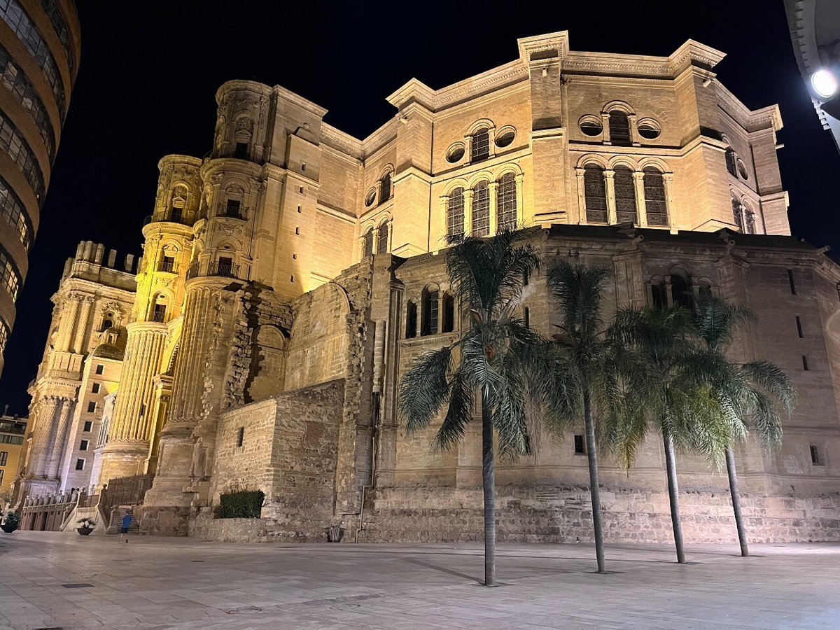 Story - Guide: Kunst und Kultur in Malaga (Spanien) - artistically
de.artistically.community/storys/kunst-i…
#artistically #spotic #kunst #art #artwork #malaga