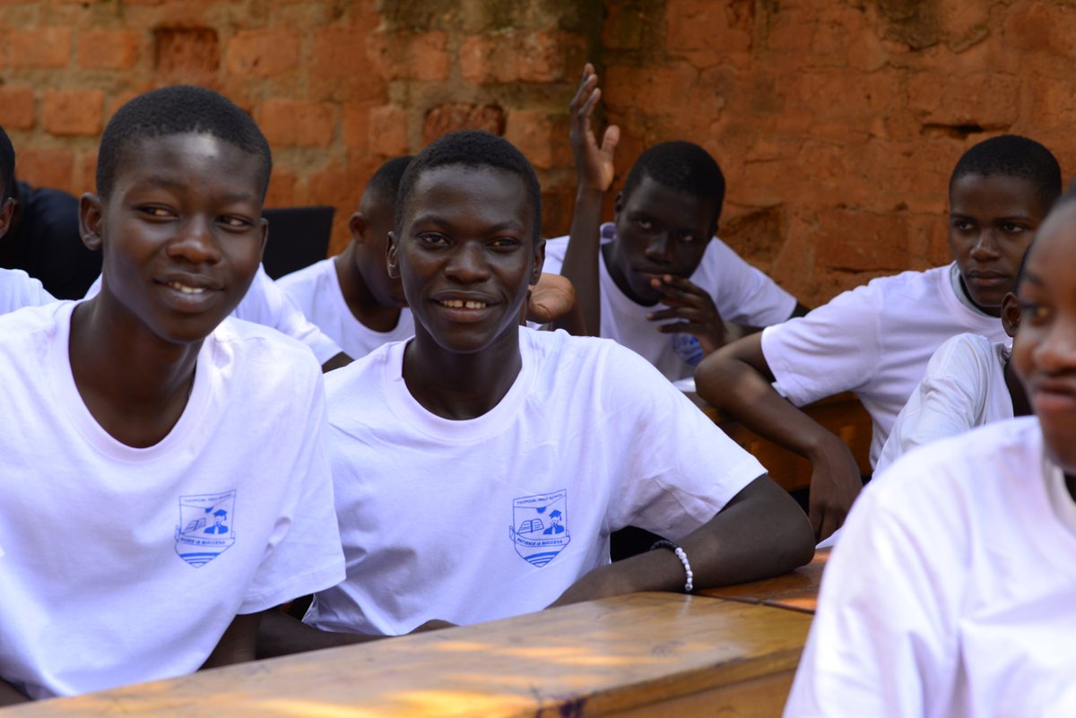 KigaBae2's tweet photo. The main reason for the launch of the Environment Club at Tropical High school is to that as a collective we can cause the Change we want!
#DCA
#withrefugees
#tropicalhigh https://t.co/IRmu2b1JqF