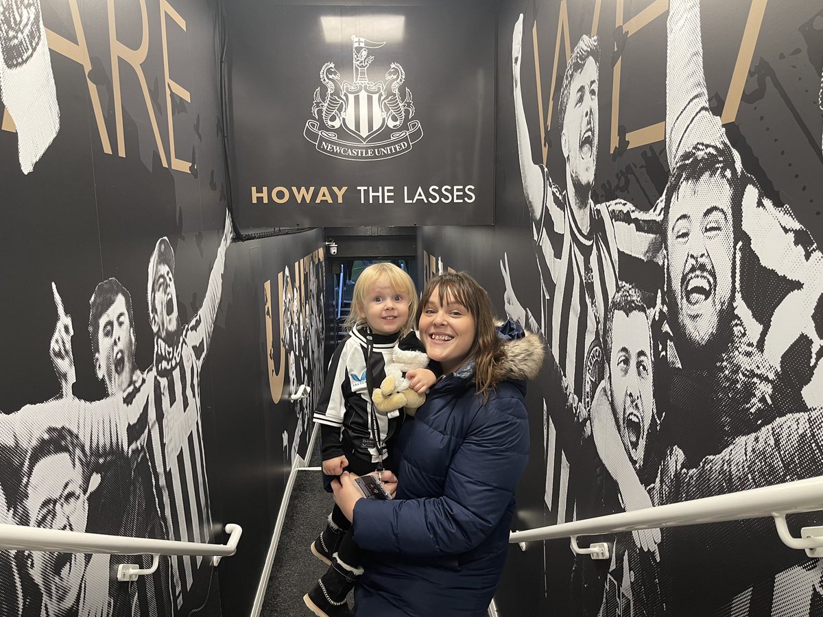 SeanPickering's tweet photo. Future @NUFC star #nufc #howaythelasses https://t.co/gMmAsdVNQv