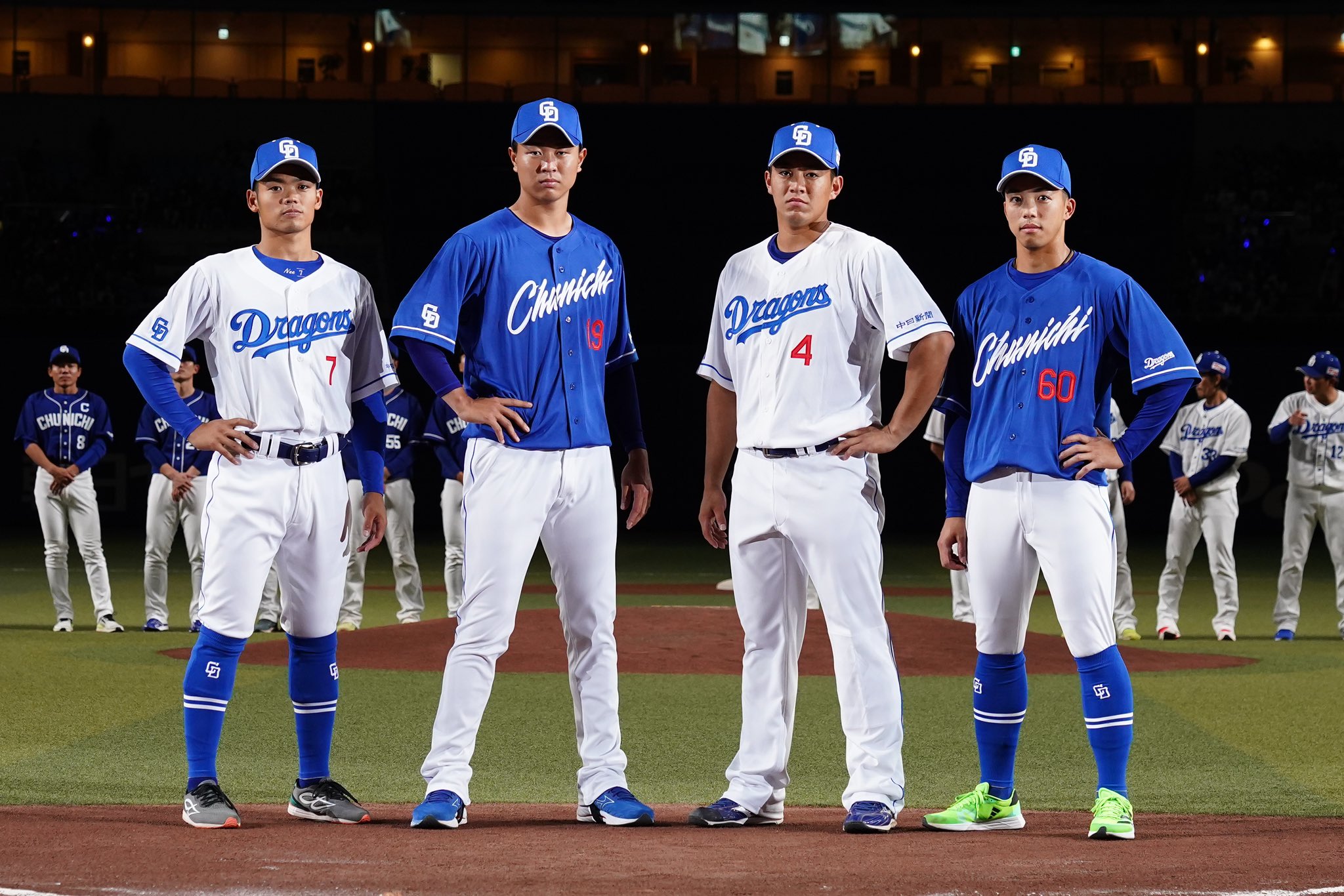 中日ドラゴンズ FCユニホーム型ピンバッジ 60 岡林勇希 - 通販