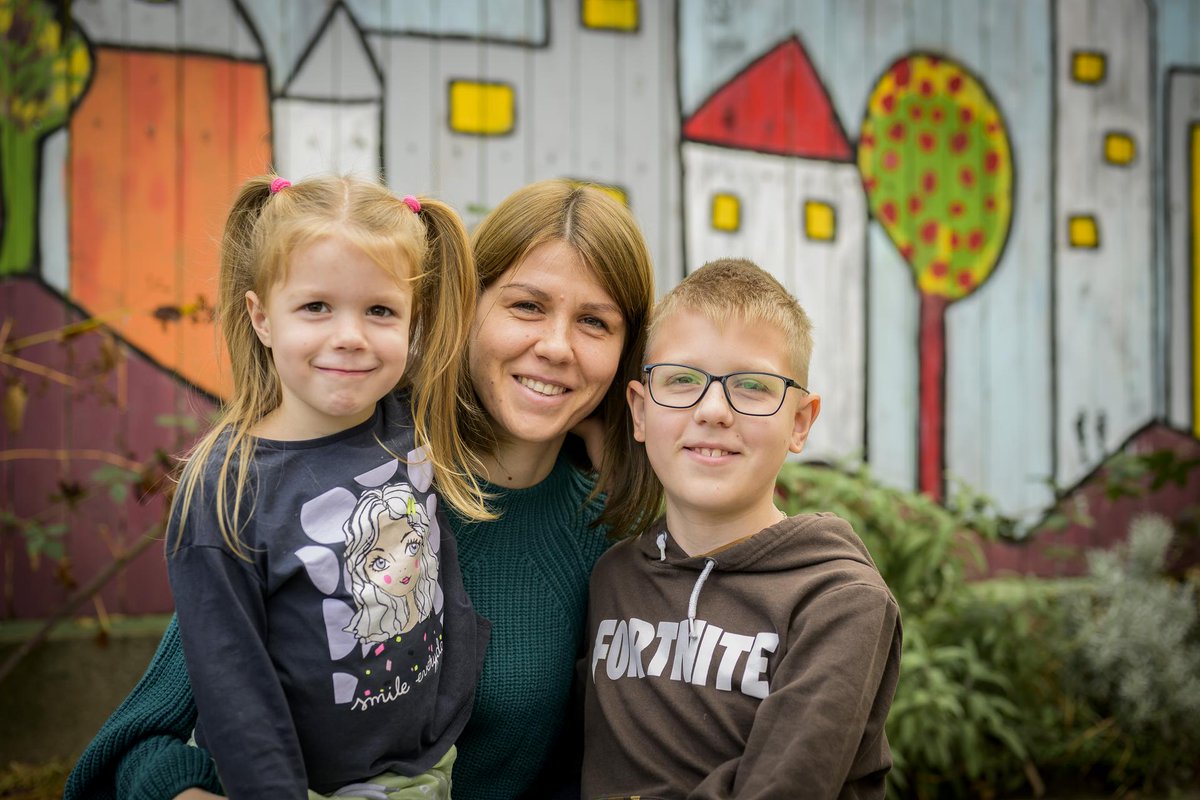 Startschuss: #WAZ #Weihnachtsspendenaktion
Wie unser Partner <a href="/OUCONCORDIA/">CONCORDIA România</a> Aljona und ihre Kinder nach der Flucht aus der #Ukraine in Rumänien unterstützt und wie die Lage vor Ort ist könnt ihr in der ersten WAZ-Reportage nachlesen: bit.ly/3F0hWFx <a href="/WAZ_Redaktion/">WAZ</a>