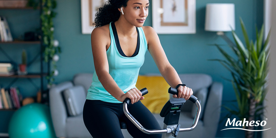 Maheso_news's tweet image. Sacar tiempo para ir a hacer #ejercicio no siempre es posible con los ritmos de vida que llevamos. 

¿Te has planteado alguna vez tener una #bicicletaEstática en #casa?

En #Maheso te damos 5 motivos por los que puede ser una buena opción.
¡Sigue leyendo! 
bit.ly/3oZAo9E