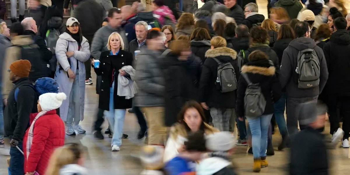 Thanksgiving gatherings will provide a test of whether the U.S. can avoid another Covid-19 winter surge buff.ly/3VqtSWq