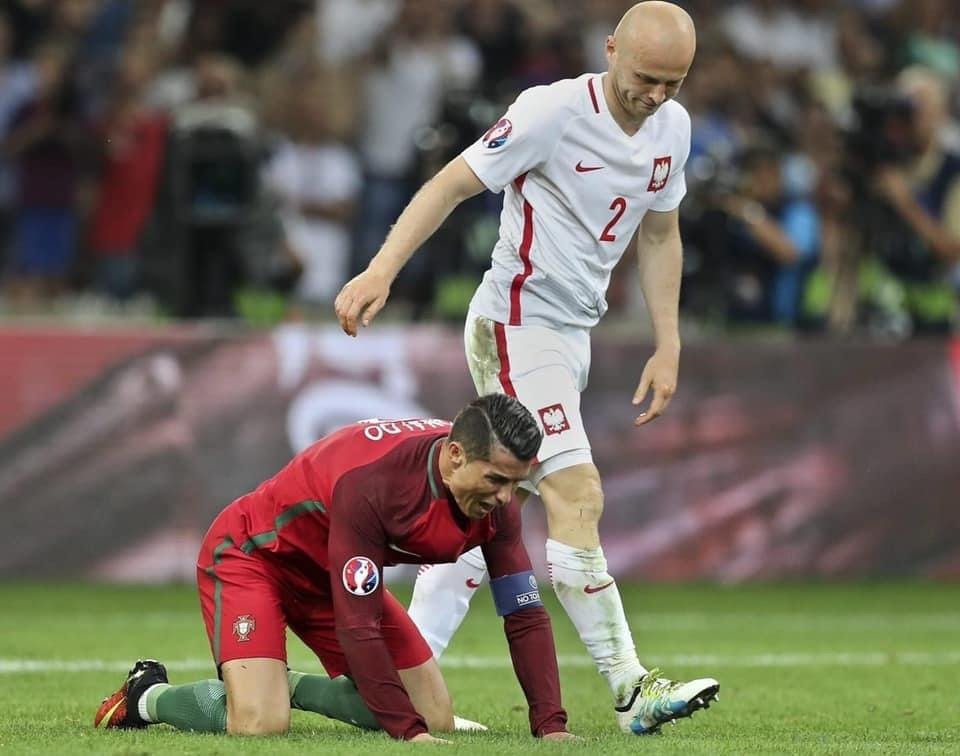 Izka🦦 tweet media