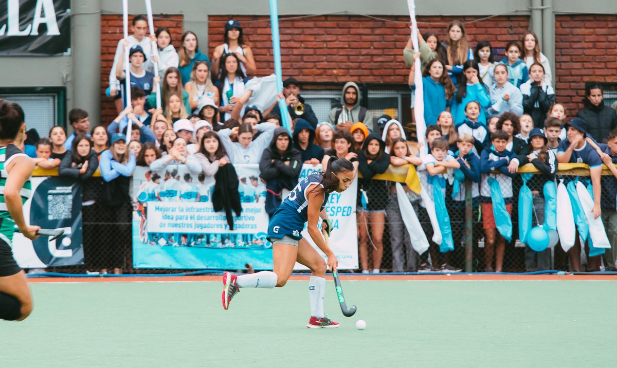 gebaoficial's tweet photo. 🔗 https://t.co/wcLW33trxG

⚪🔵⚪ ¡Vamos Gimnasia y Esgrima! 
⁣⁣⁣⁣⁣⁣⁣⁣⁣⁣
📸 Mechi Fuentes
⁣⁣⁣⁣⁣⁣⁣⁣⁣⁣⁣⁣⁣
#geba #FAMILIAMENSSANA #gimnasiayesgrimadebuenosaires #familiageba #fieldhockey #hockeygeba #hockeymetro #hockeydamas #hockeymetropolitano https://t.co/HQtZt3un3I