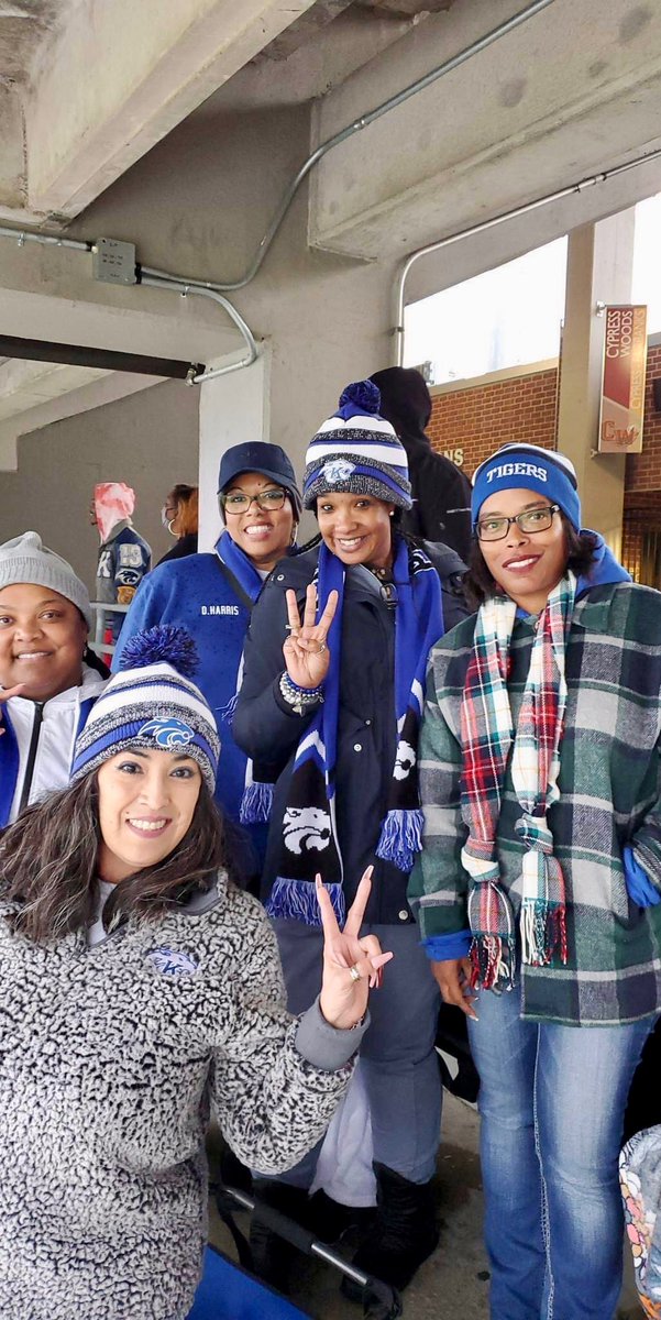 Kristele Johnson (@kristelej) on Twitter photo Panther Moms! Rain or shine! @dandreaneal <a href="/1uniquemallet/">Rebecca Harris</a> <a href="/AnastasiaMacke2/">Dr. Anastasia Mackey</a> <a href="/CEKing_Football/">CE King Football</a> Panther Moms! Rain or shine! @dandreaneal <a href="/1uniquemallet/">Rebecca Harris</a> <a href="/AnastasiaMacke2/">Dr. Anastasia Mackey</a> <a href="/CEKing_Football/">CE King Football</a>
