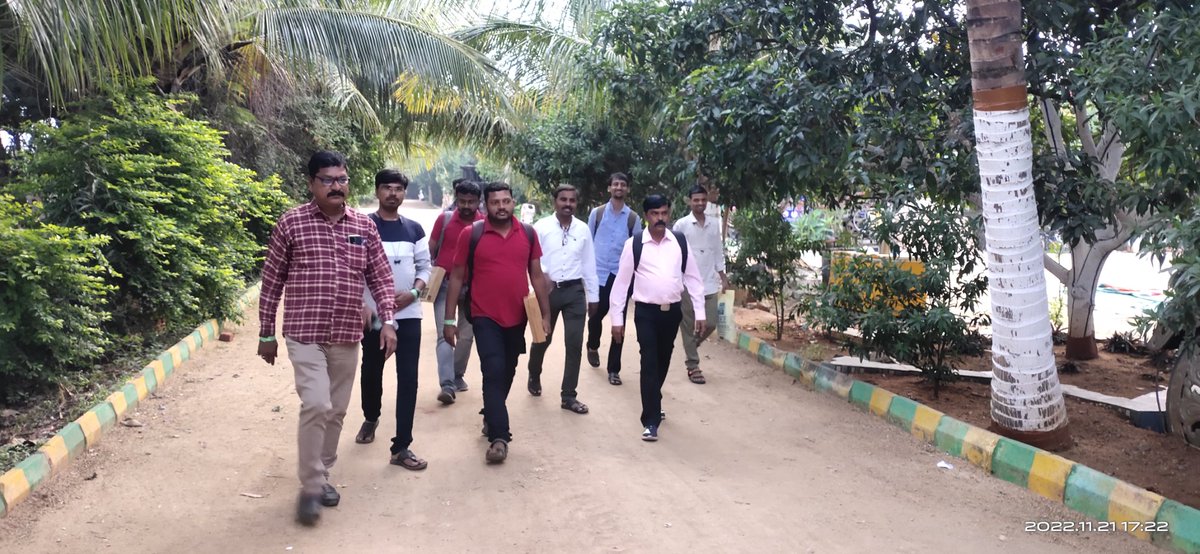SubhasMangalur's tweet photo. ಗಂಧರ್ವಗಿರಿಯಲ್ಲಿ ಬಳ್ಳಾರಿ ಆವೃತ್ತಿಯ @Vijaykarnataka ತಂಡ https://t.co/Kav6avkvct