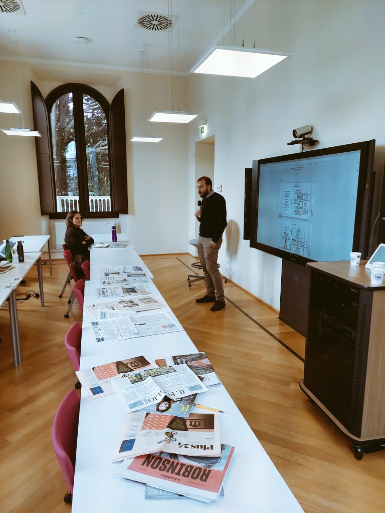 Mind the target: parlare ai media, al mercato, alle istituzioni. Di questo e di altro al master in Executive Corporate #Communication di <a href="/LuissBusiness/">Luiss Business School</a> con (e grazie!) <a href="/filipposantelli/">Filippo Santelli</a>, Francesco Spila, Sara Fattori, Piero Munari, <a href="/manliopisu/">manlio pisu</a> <a href="/de_deblasio/">Silvia de Blasio</a>