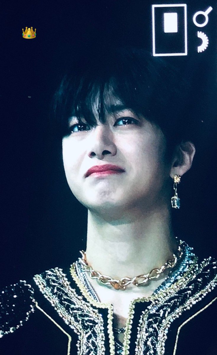 becrown_hw's tweet photo. 221126 #형원 🥺 https://t.co/cfiFx7lYjR