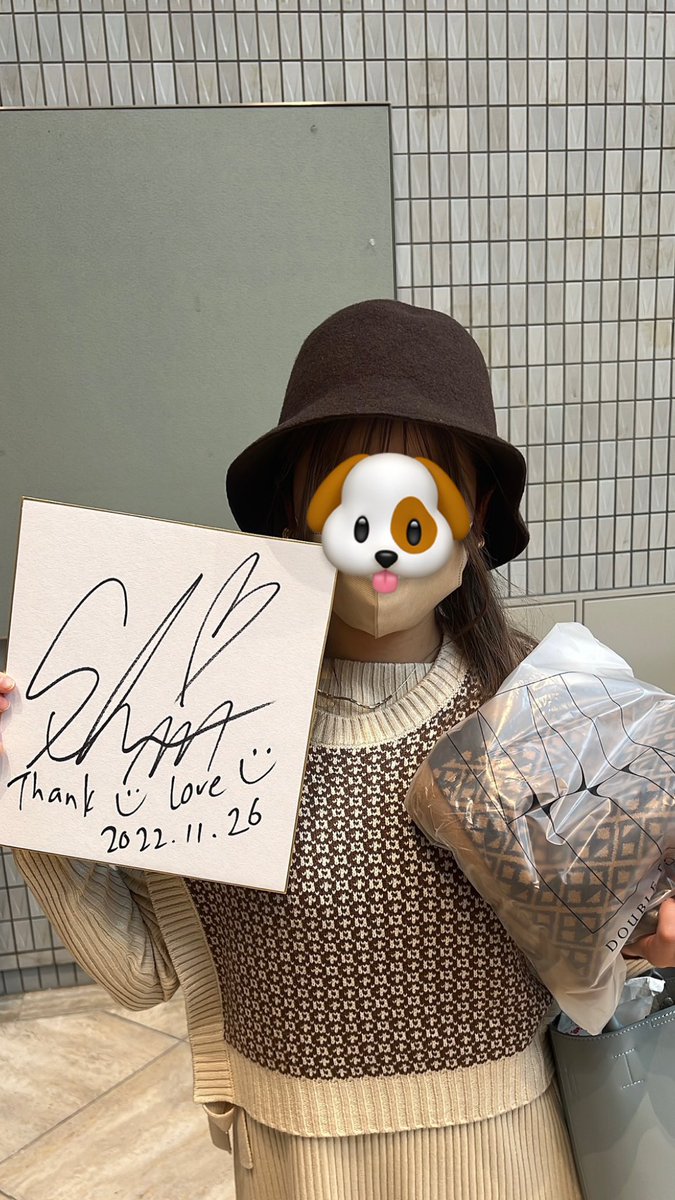 saaay_king's tweet photo. 2011年から始まったTS。
11年越しにTSで当たって、しかも與さんの誕生日にとか最高すぎませんか🥹🤍
今日は好きになったきっかけの最強babeの話も出てすごい湧いた🤭

マフラー掛けてくれるのも最後に肩ぽんってしてくれるのもきゅんすぎました🫶🏻

来年もいっぱい会いに行きます🫡

@A_Shinjirooooo https://t.co/WoBQPms72V