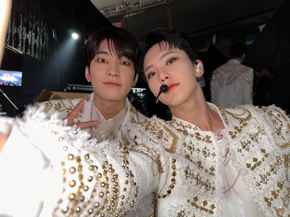 221126 비더썬 도쿄돔 DAY1 #원홋
ww 퍼스널컬러 hs가 맞는 듯