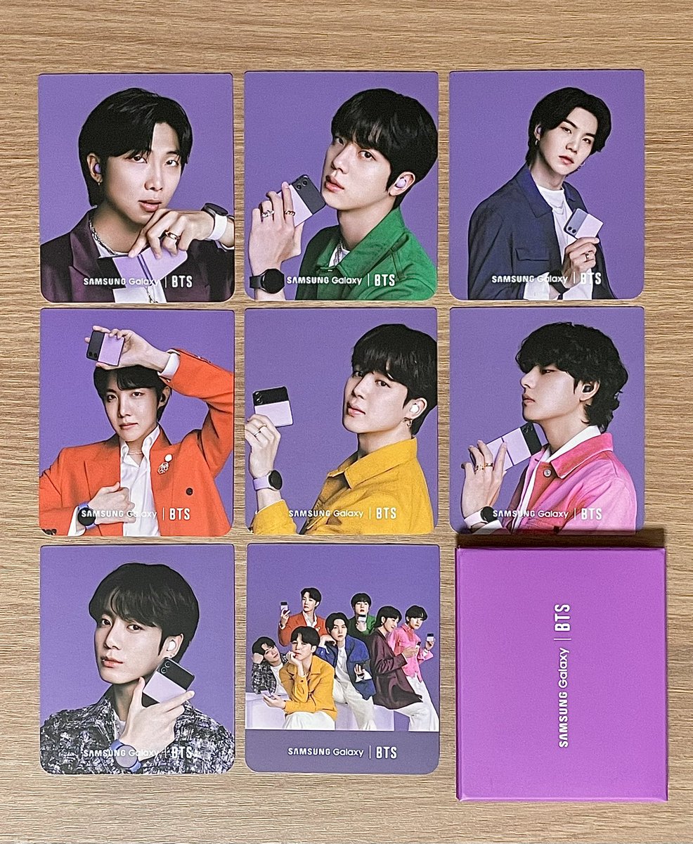 moooo_08's tweet photo. [BTS] Galaxy Z flip4 poka sell ♥️

▪️poka 8ea = 1 set = 15,000 won

▪️No defect and the best quality

▪️be authenticated

DM plz👏👏👏👏👏

#bts   #GalaxyZFold4 #galaxyzflip4 #GalaxyUnpacked https://t.co/0AybxEhMsQ