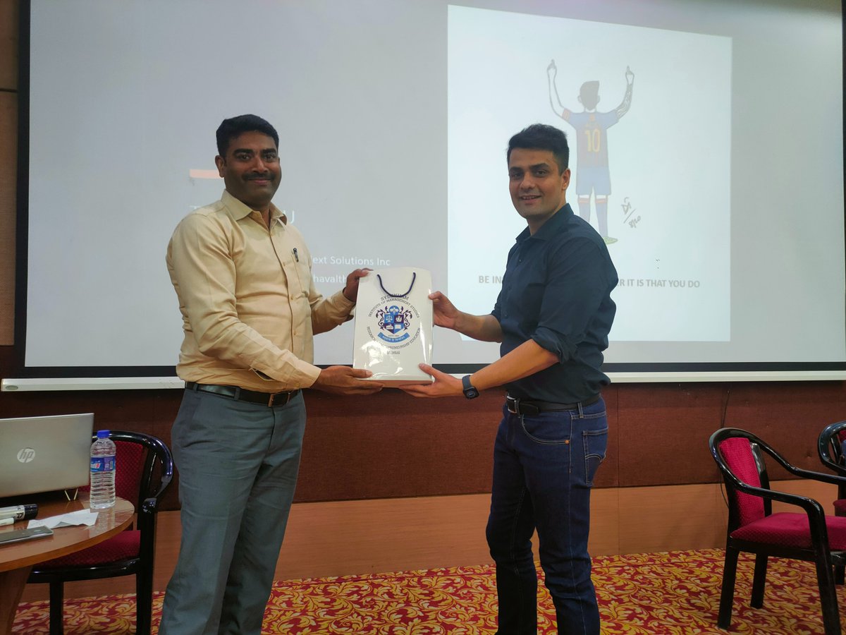 simsree's tweet photo. We thank him for taking time out of his busy schedule and delivering such an insightful session for our students.

#SIMSREE #SpeakerSeries https://t.co/ww1OFTy7RL