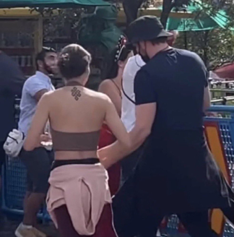 best of chris evans on Twitter: "📸 | Chris Evans and Alba Baptista