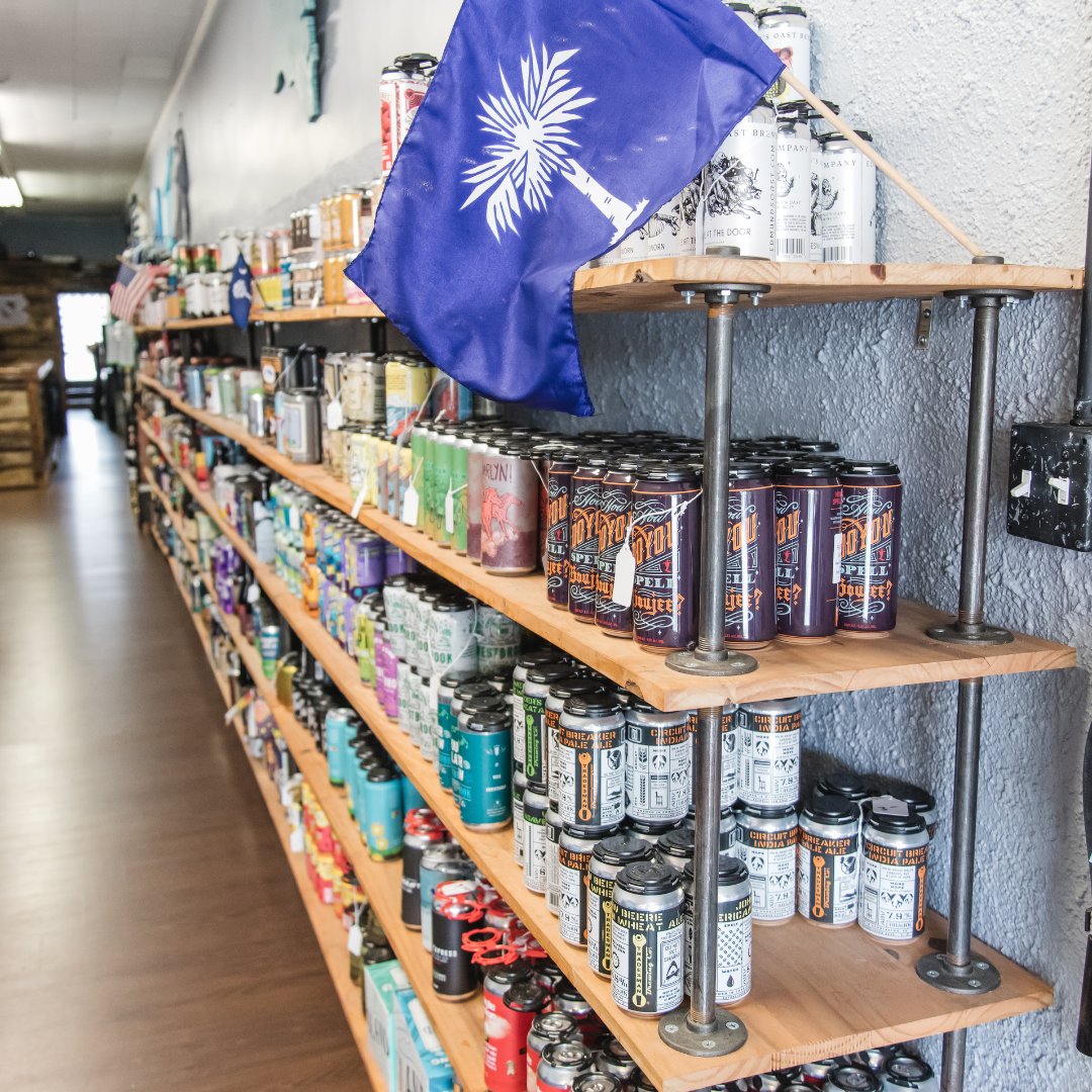 MainStBottle's tweet photo. Help #SupportLocal and join us for #ShopSmallSaturday. Open at noon! https://t.co/C92Ue6teif