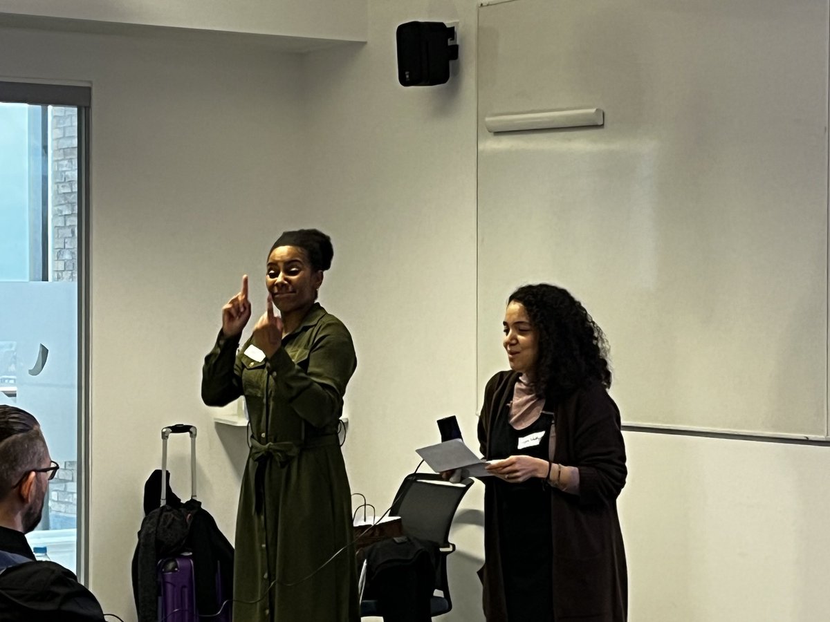 Layne presenting at ⁦<a href="/IoCN_1/">Interpreters Of Colour Network - IOCN</a>⁩ held at ⁦<a href="/wlv_uni/">University of Wolverhampton</a>⁩ ⁦<a href="/wlvfoss/">UoW FOSS</a>⁩ speaking about the Neurodivergent perspective. Thank you for sharing your story😃👍🏾. ⁦@ThaisaHughes⁩ ⁦<a href="/SelinaJBSL/">Selina Jacques-King</a>⁩ ⁦@drcastone⁩ @iocnconference2022