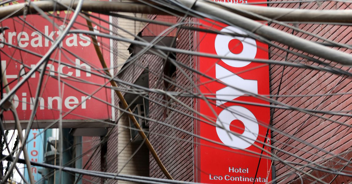 ReutersBiz's tweet photo. India's Oyo Hotels reports smaller loss in July-Sept vs pior qtr https://t.co/Ej3OY68N2K https://t.co/BN6oNsdfPV