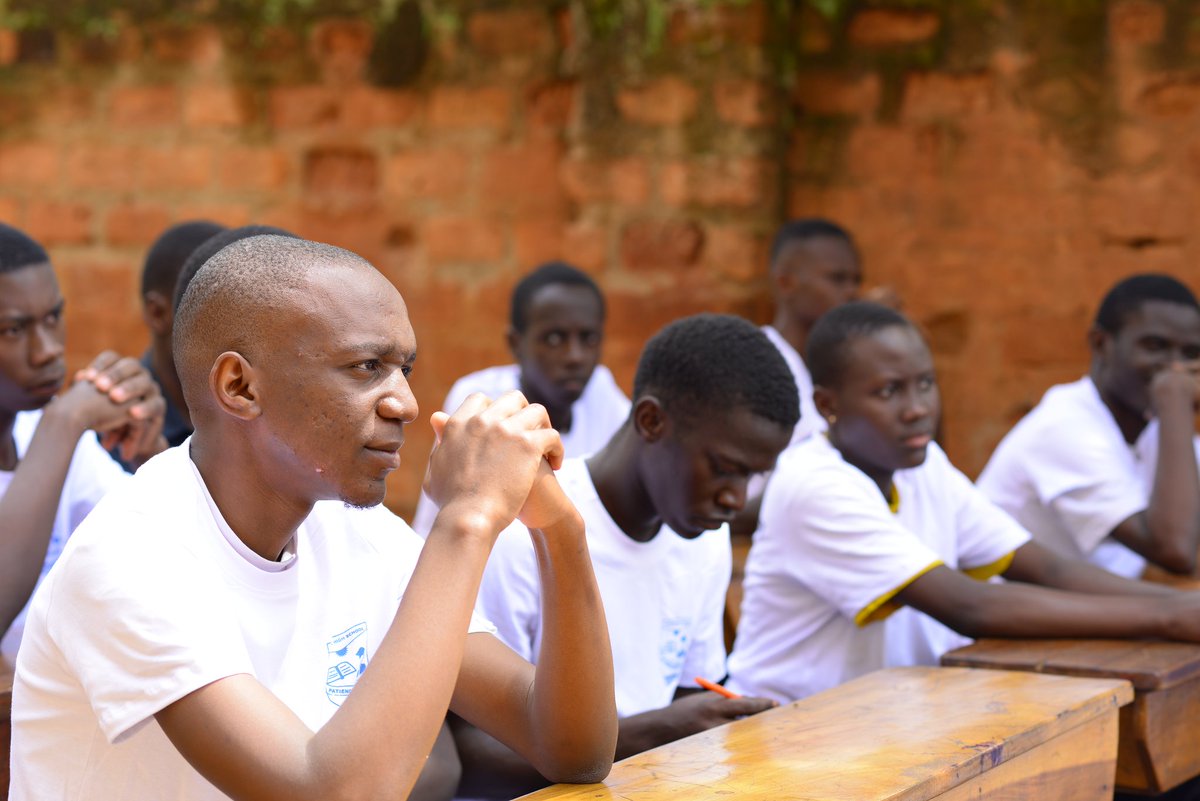 ainodav's tweet photo. Today the environment club was launched at Tropical high school Kabalagala follow thread for more information about the launch
#DCA
#withrefugees
#tropicalhigh https://t.co/tMJjupNfAC