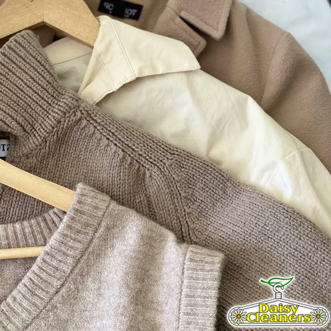 DrClean603's tweet photo. Brrr!  Are you cold yet? Now’s the time to bring in your favorite sweaters, jackets and coats to prepare for this colder season. Daisy Cleaners, 160 Main St., Salem, NH: https://t.co/cyWw2R13jG https://t.co/eKNrR1ffcr