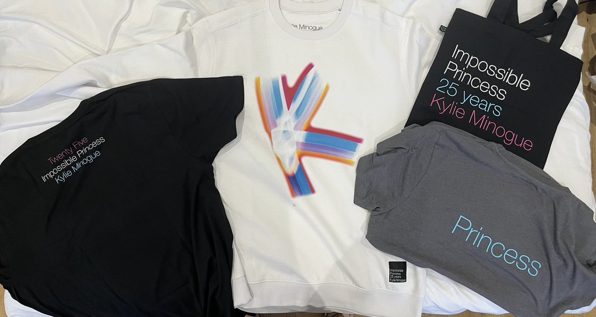 spddmnau's tweet photo. When your IP merch arrives just in time for a weekend outfit. Love it @kylieminogue https://t.co/Dqlo2FGpcg