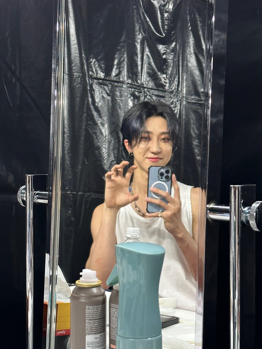 221126 Hoshi Weverse update with Minghao

*The way my heart is melting*

#SEVENTEEN #세븐틴 #THE8 #디에잇 #徐明浩 #MINGHAO