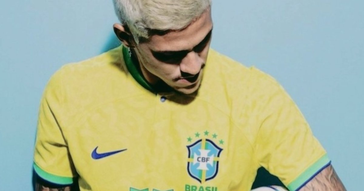 ᅟᅟ
𝗣𝗘𝗗𝗥𝗢 𝗚𝗨𝗜𝗟𝗛𝗘𝗥𝗠𝗘  – 𝙵𝙻𝙰𝙼𝙴𝙽𝙶𝙾 
ᅟᅟᅟ "  𝙿𝙴𝙳𝚁𝙾  ; 25 "