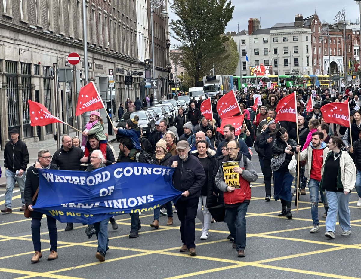 andrewflood's tweet photo. And finally both the Dublin and #Wexford council of trade unions, #RightToChange and complete with old school font #MilitantLeft /7 https://t.co/caghHSF4uG