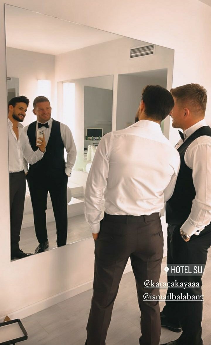 Yuhh bu neee gecenin en yakışıklısına bakın

#BatuhanKaracakaya