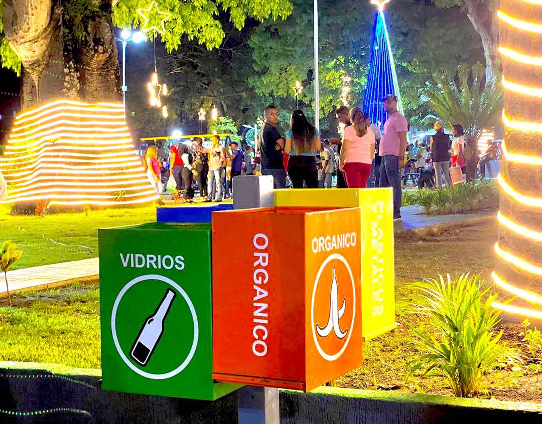 Mantener los espacios públicos limpios y despejados es tarea de todos. Utiliza las papeleras ecológicas colocadas en las plazas y Paseo El Balancín. 

#Monagas #Maturin #VenezuelaSinSanciones