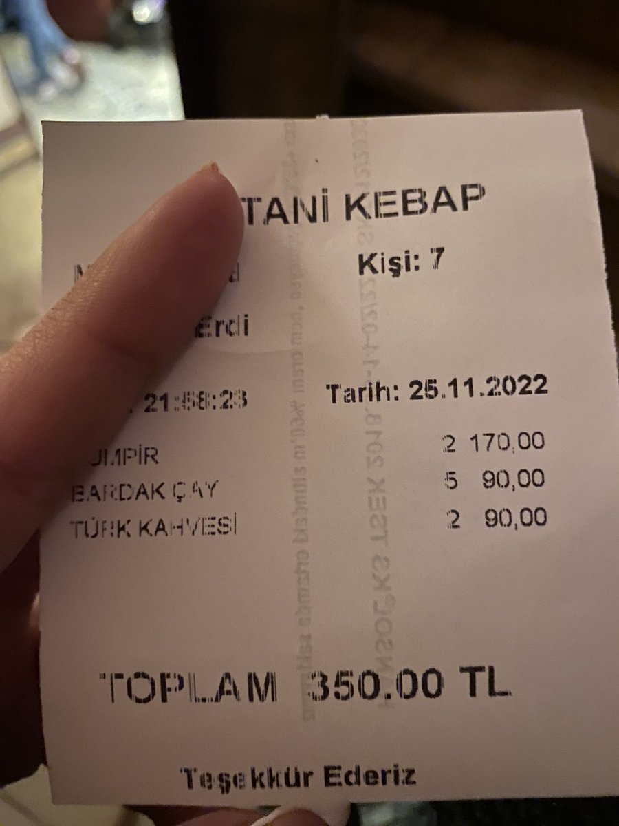 ZamHaberAjans's tweet photo. İstanbul Beşiktaş Ortaköy'de 2 Kumpir - 5 Çay - 2 Türk Kahvesi 350₺ https://t.co/4Q7Xqe4opm