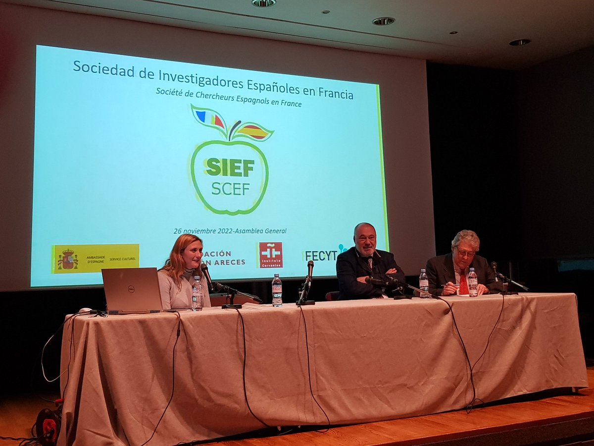 SIEF_SCEF's tweet photo. Arranca el #EventoSIEF con motivo de la Asamblea General con la participación del Director de @CdE_Paris, Don Justo Zambrana, y del Consejero de Cultura de la @EmbEspFrancia el Ilmo Roberto Varela.

#SinCienciaNoHayFuturo https://t.co/QwCxrm2ySK