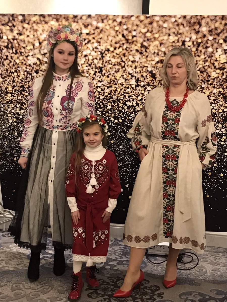 DeirdreMortell's tweet photo. Thank you Cultúr for inviting me to your Womens gala dinner last night - a great night of community, solidarity &amp; dancing! @Rethink_Ireland is proud to support you #EngageandEducate #inspirewomennavan https://t.co/OI98BB4J70