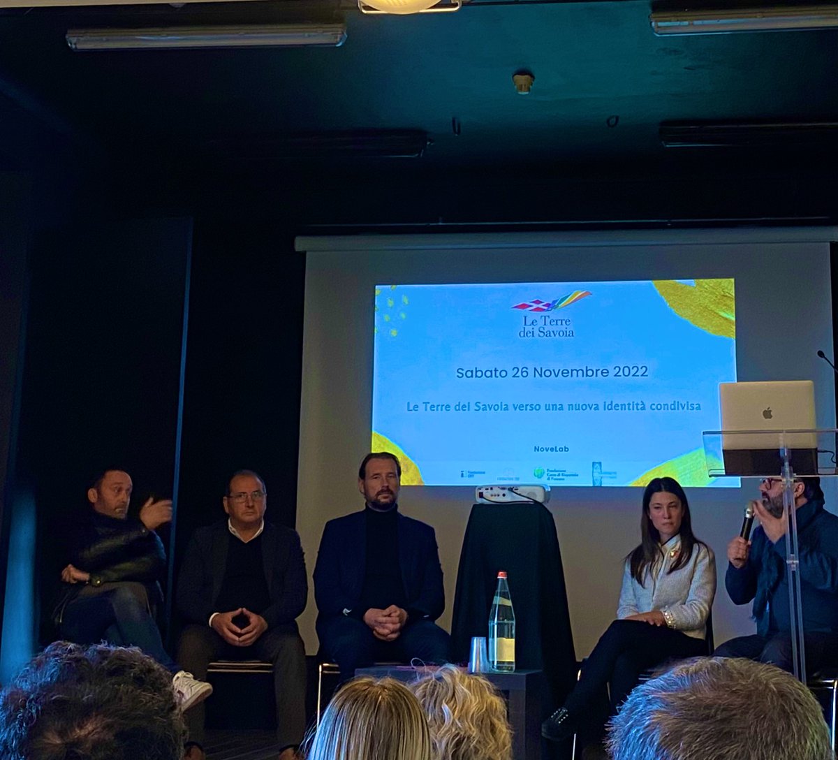 ProkalosSrls's tweet photo. “Dobbiamo capire l’importanza del #territorio, che è altra cosa dal campanile”: tavole rotonde tra i #Comuni e dialogo con le istituzioni.

Prosegue a #Novello l’evento di @terredeisavoia.

#prokalosnews #FacilitiamoInnovazione #prokalos #publicaffairs #terredeisavoia https://t.co/37aAjy3p1p