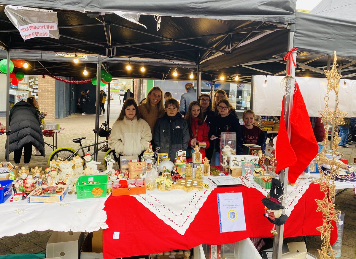 ARWPrimary's tweet photo. Come along to support ARW Primary School Craft Stall, Caldicot today 10am-5pm
#youngentrepeneurs #caldicottown #arwprimary #caldicottownteam #YmaOHyd #oliveandparkerinteriors #craftspace #theopticalpeople https://t.co/MFvsPgl2wk