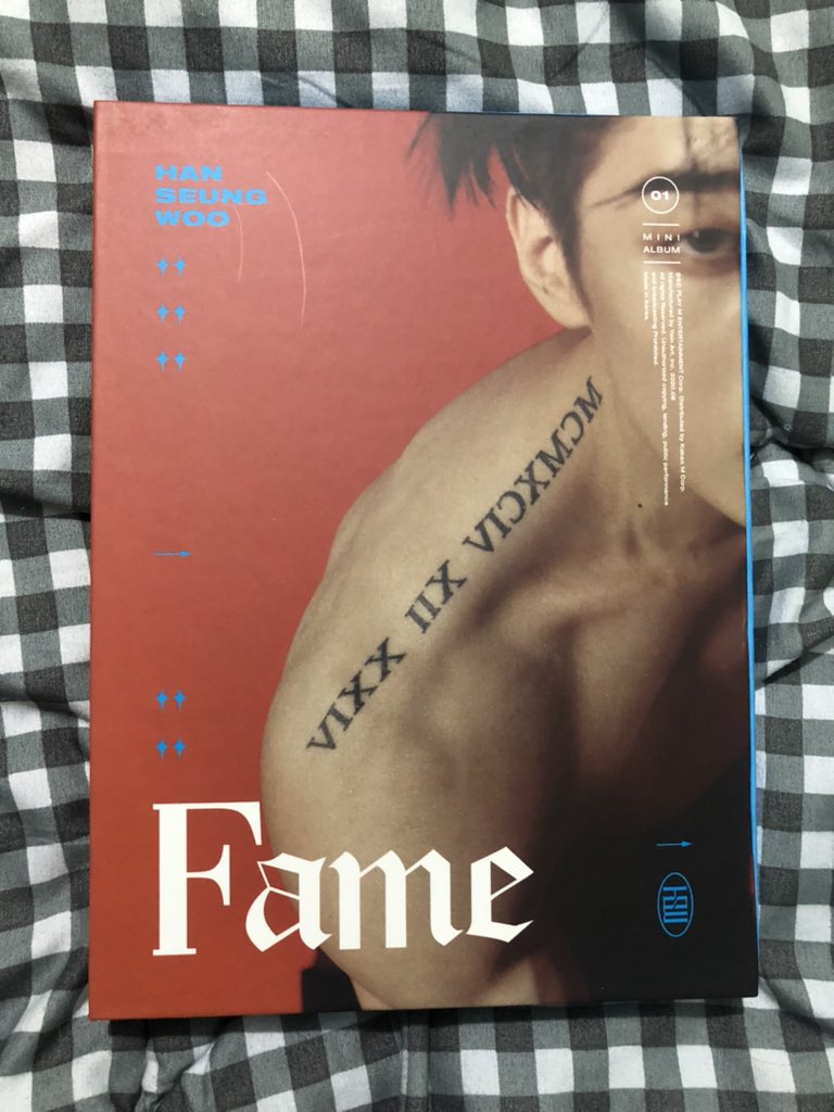 ChaeSakura's tweet photo. Han Seungwoo: Fame https://t.co/l1v5lhrSEy