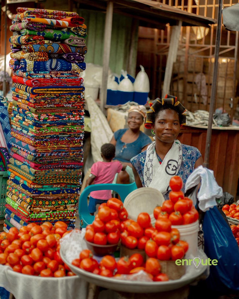 enroute54's tweet photo. Saturday is market day and here’s our favorite markets to shop from

📍 Makola Market
📍 Madina Market
📍 Mallam Atta Market
📍 Nima Market
📍 Kantamanto Market
📍 Kaneshie Market
📍 Mallam Market
📍 Accra Arts Center
📍 Tema Station

Where are you shopping from today?👇🏾 https://t.co/CgVDtxZkkS