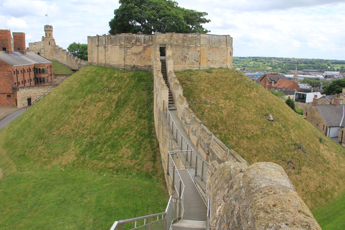 HistoricEngland's tweet photo. This #DisabilityHistoryMonth we're celebrating historic places that have thought of positive ways of making their sites accessible to a range of disabilities.
Read the blog โก๏ธ https://t.co/DmqpN8l8M0...
๐ท @WestonbirtArb @WaddesdonManor @LincolnCastle #DHM22 https://t.co/sUlB8L9DeJ
