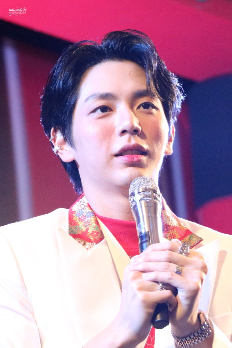 พี่อ้าบบบบบบบ

UP x THEMALLKORAT
#THEMALLJAPANDISCOVERY10thANNIVERSARY #uppoompat
