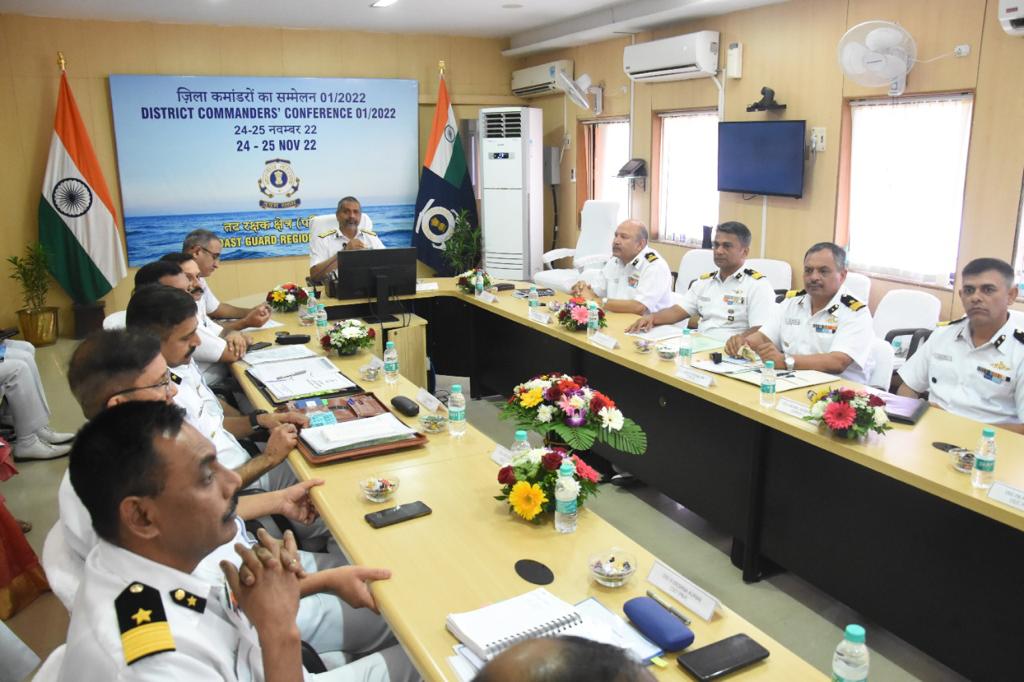 IndiaCoastGuard's tweet photo. District Commanders' conference for the western region was organised at #Mumbai. During his inaugural address, the Commander @IndiaCoastGuard Region (West) IG MV Baadkar stressed excellence through perseverance. Various strategic operational issues were discussed. https://t.co/MU1WB86XQX