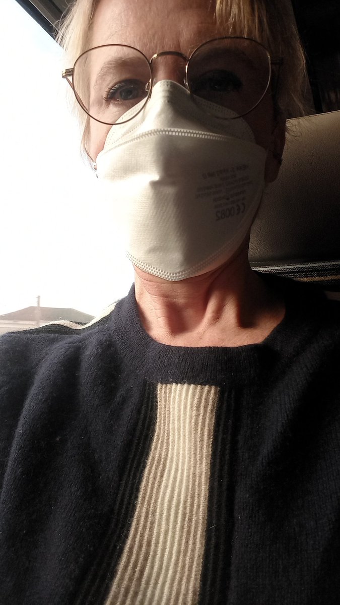 Il y a du SHA dans les rames 🤪
Mais l'air n'est toujours absolument pas renouvelé 
Dans les wagons du <a href="/TGVINOUI/">TGV INOUI</a> 

<a href="/GroupeSNCF/">Groupe SNCF</a> , le CONSEIL du port du masque par tous  SERAIT  BIENVENU dans ces conditions