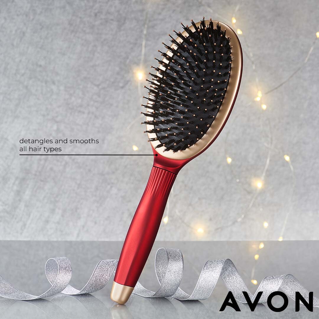 AvonwithKateB1's tweet photo. Feel amazing everyday with the Red Glamour Brush! ✨

Treat yourself or someone you love to this limited edition cushion brush in sophisticated matte red and gold for your luscious locks. What a fantastic stocking filler. 😍

https://t.co/rc1PGUs68V

#Avon #XmasGift #Haircare https://t.co/3537Huy1dQ