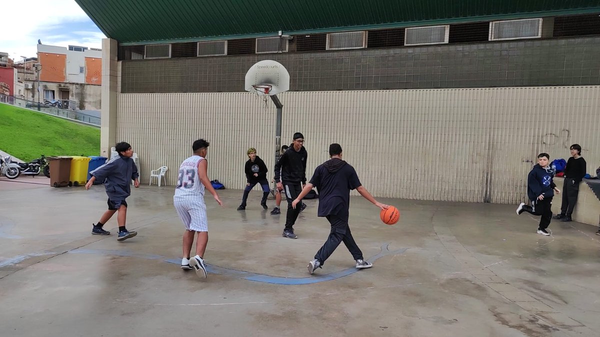 scgramenet's tweet photo. Nova edició de #Ravaleando al Parc dels Pins
Jornada lúdica i familiar de dinamització social i cultural
#santacolomaésvida https://t.co/mkuy4sFy2E