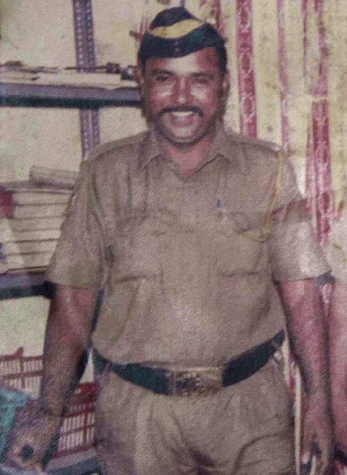 We should always remain indebted to Constable Tuka Ram Omble who caught Ajmal Kasab alive&world came to know that Pakistani terrorists were involved in the Mumbai Terror attack.
Otherwise it would have been called #HinduTerror  
26/11 *NEVER FORGET NEVER FORGIVE*