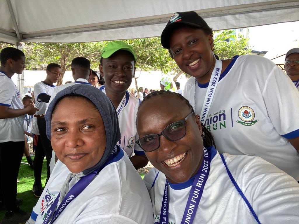 MUHAS_Alumni's tweet photo. #MUHASReunionFunRun #MUHASAlumni #1998 #1993 #classof1998 #classof1993 Tag them https://t.co/ykgNvkwvSs