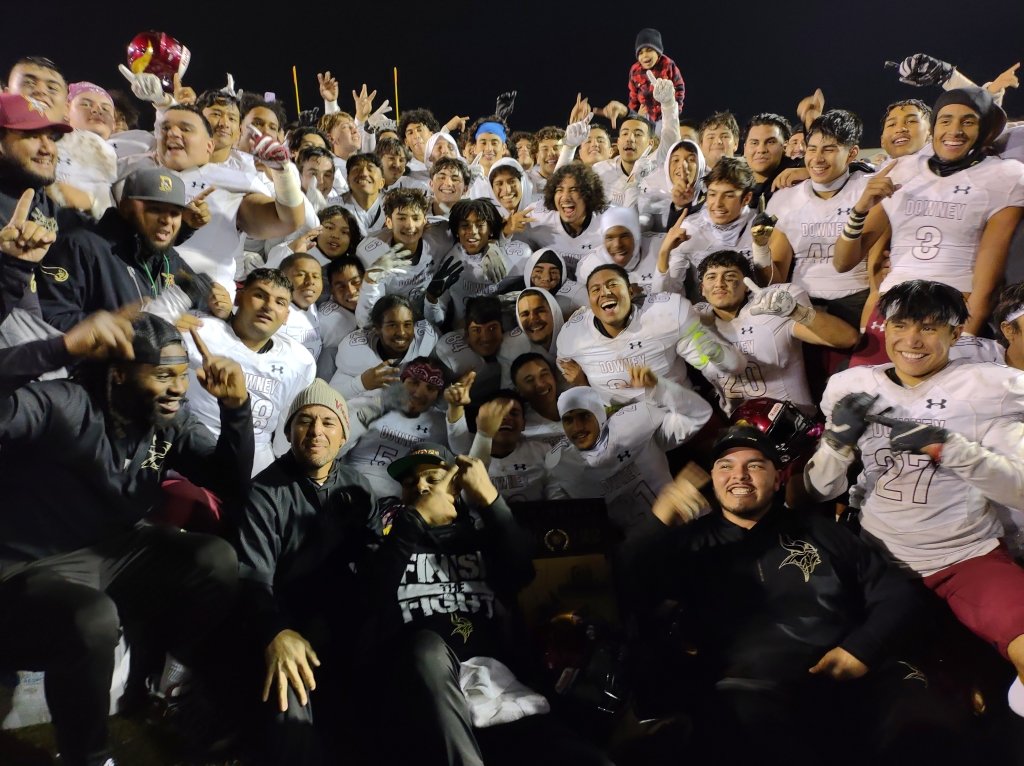 Vikings Division 4 Champs <a href="/ai6an_/">Aidan Chiles</a> <a href="/Coach_Mike_gute/">Mike Gutierrez</a>
