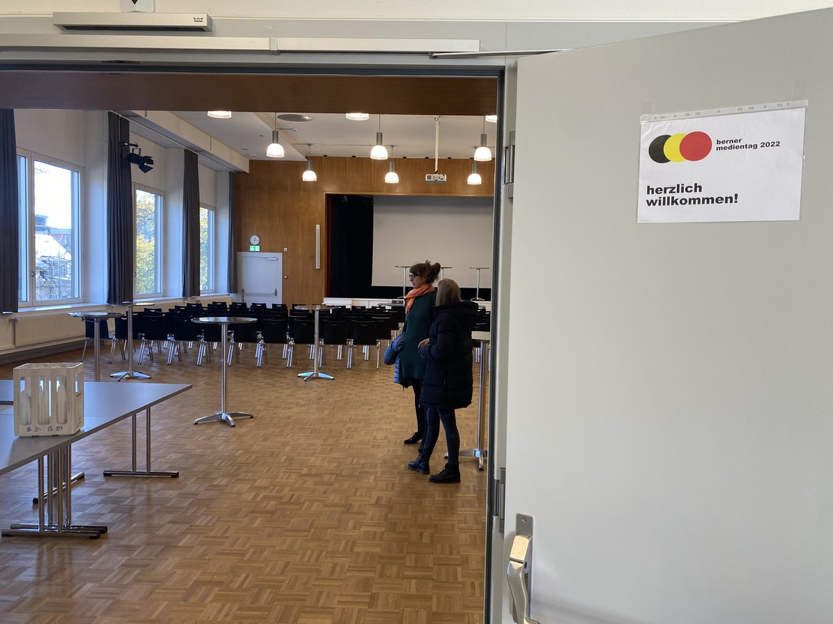 medientag_be's tweet photo. Die Vorbereitungsarbeiten für den #bmt22 sind in vollem Gang. Wir freuen uns auf euren Besuch!
 ➡️ Anlass gratis, inkl. Apéro. https://t.co/5odJFFPLFd