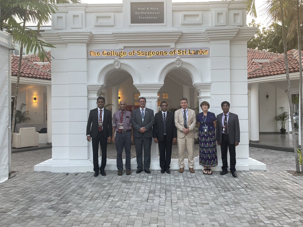 profp_edinsurg's tweet photo. Wonderful #SLSC22 meeting with our fabulous hosts @CSSL_AAS and many colleagues and friends from across the globe #ASI @rcpsglasgow @RCSEd @PRCSEd https://t.co/H1onW3dlLE